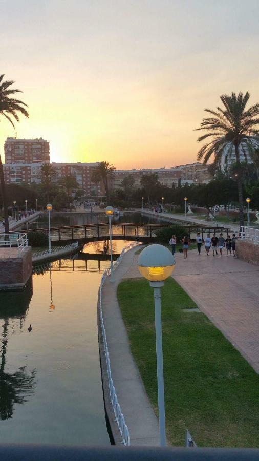 Apartamento Amanecer Малага Екстериор снимка